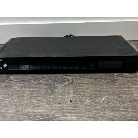 Mitsubishi AM/FM Stereo Quartz Synthesizer Tuner Black Model DA-F161 - Picture 1 of 7